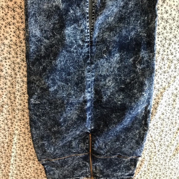 Pencil skirt - Picture 3 of 4